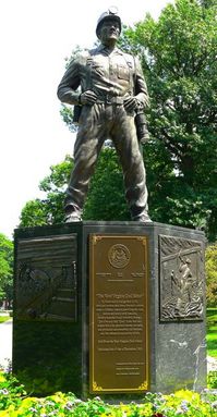 0924ov Coal Miners monument in West Virginia.jpg